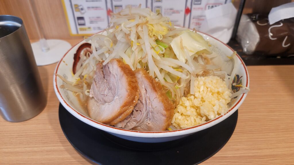 부타야마 닌니쿠 마시마시 야사이 마시데